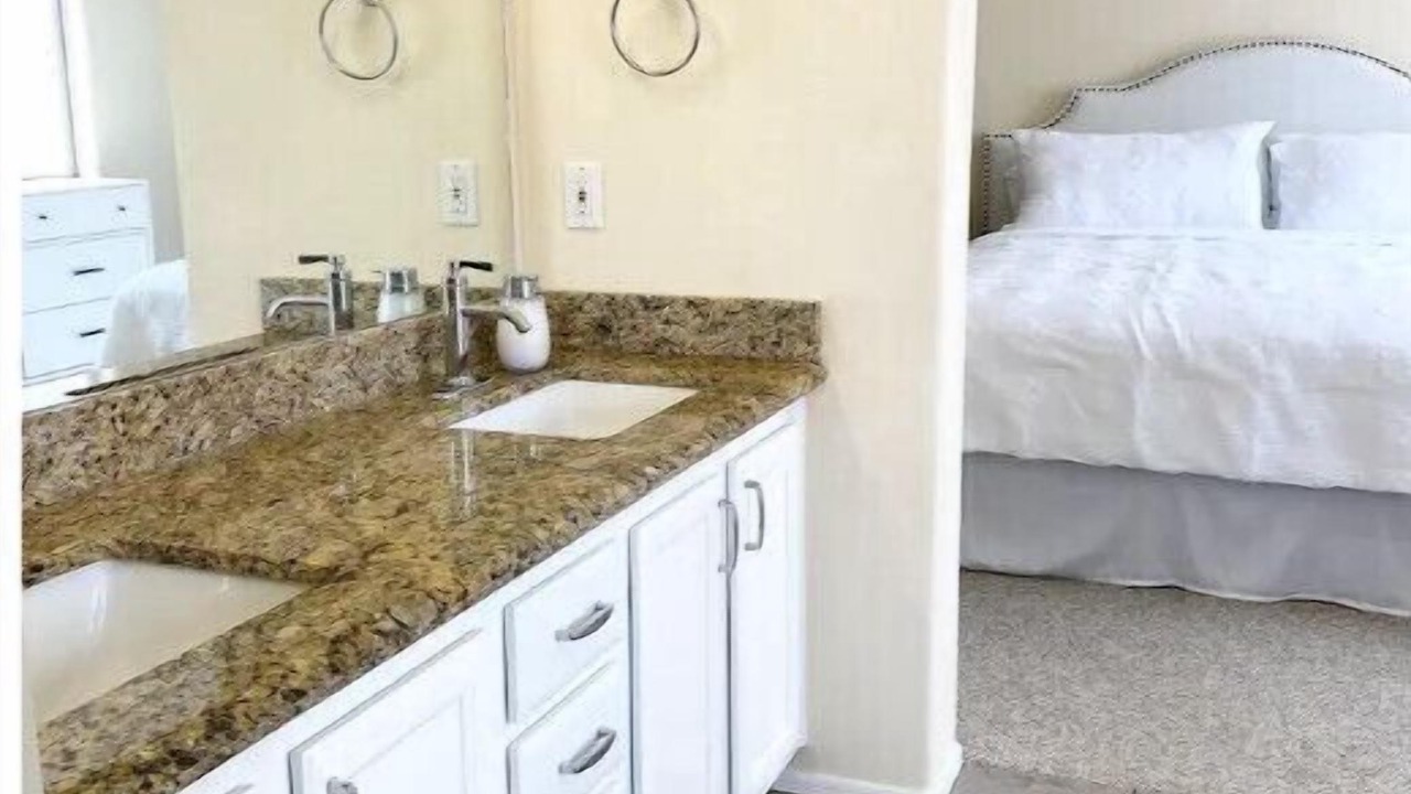 Photo of Bathroom in Central Scottsdale