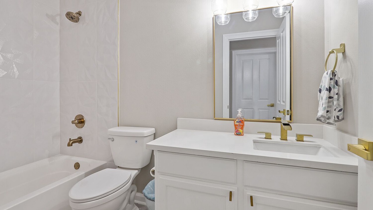 Photo of Bathroom in Gonzales