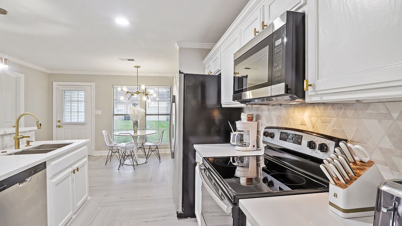 Photo of Kitchen in Gonzales