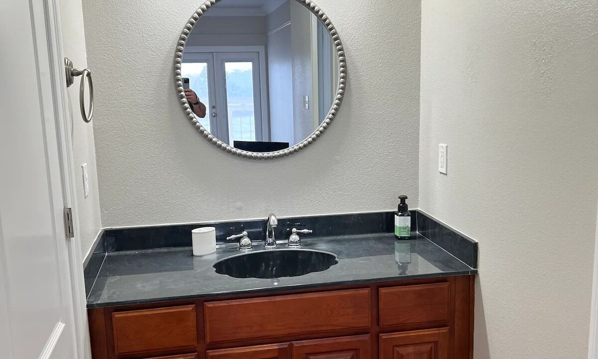 Photo of Bathroom in Shoreline Park
