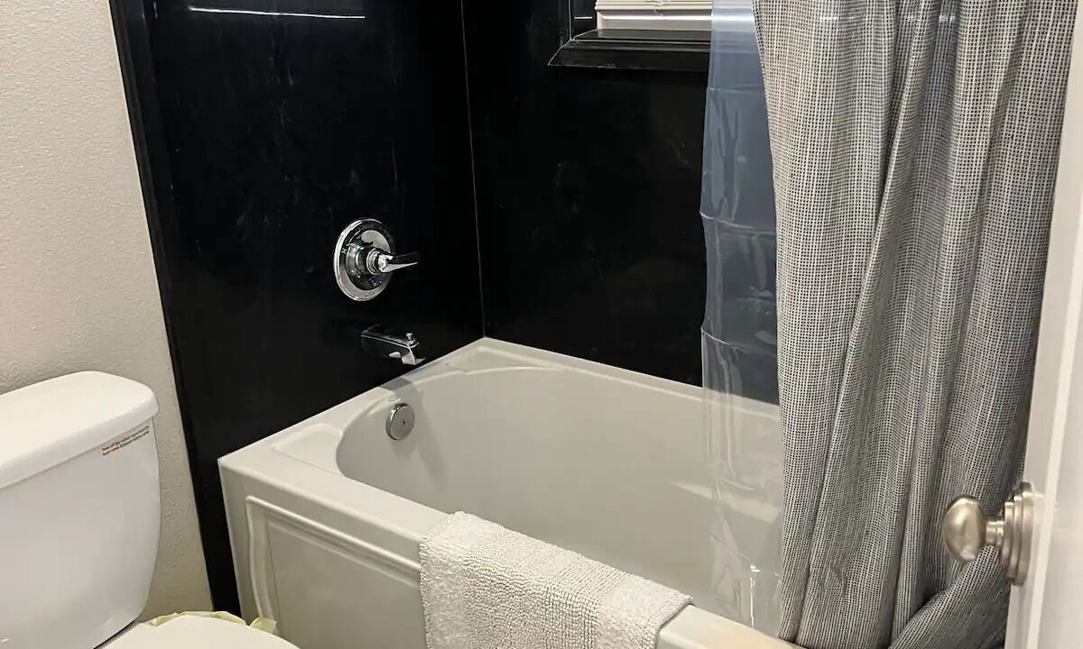 Photo of Bathroom in Shoreline Park