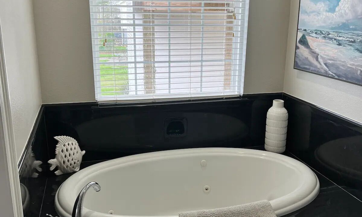 Photo of Bathroom in Shoreline Park