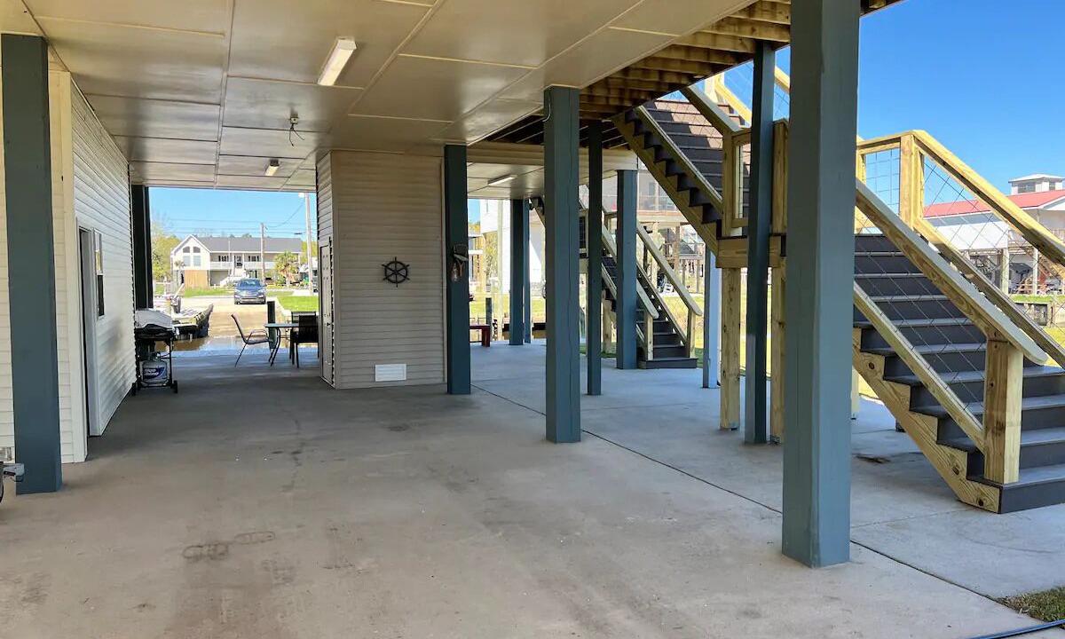 Photo of Patio Balcony in Shoreline Park