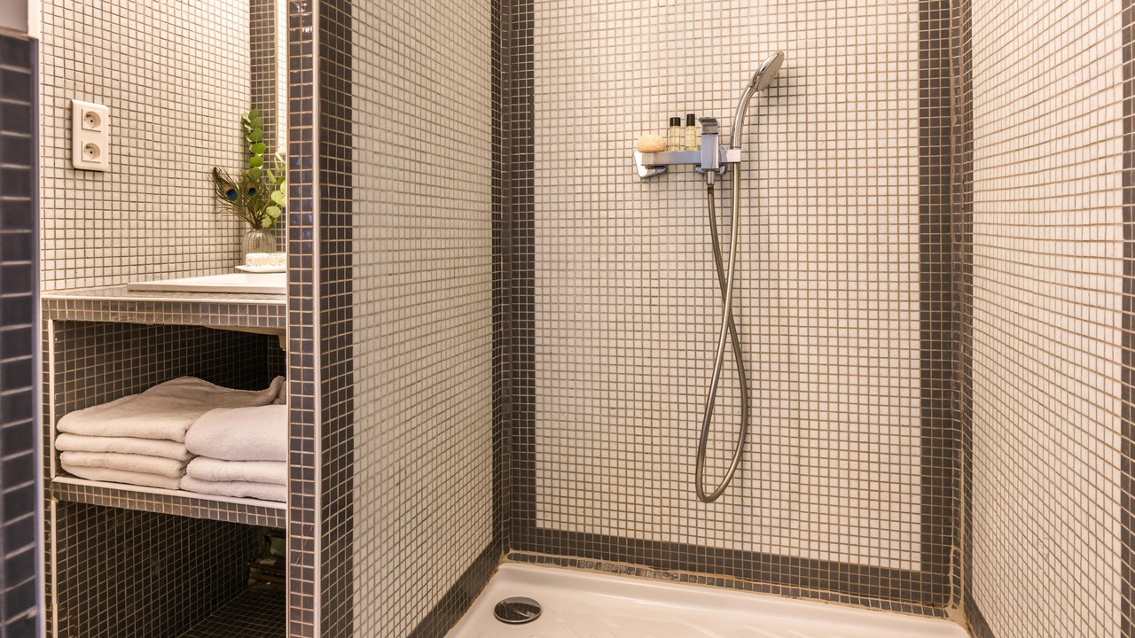 Photo of Bathroom in Quartier du Mail