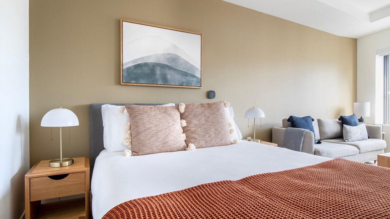 Photo of Bedroom in Fenway–Kenmore
