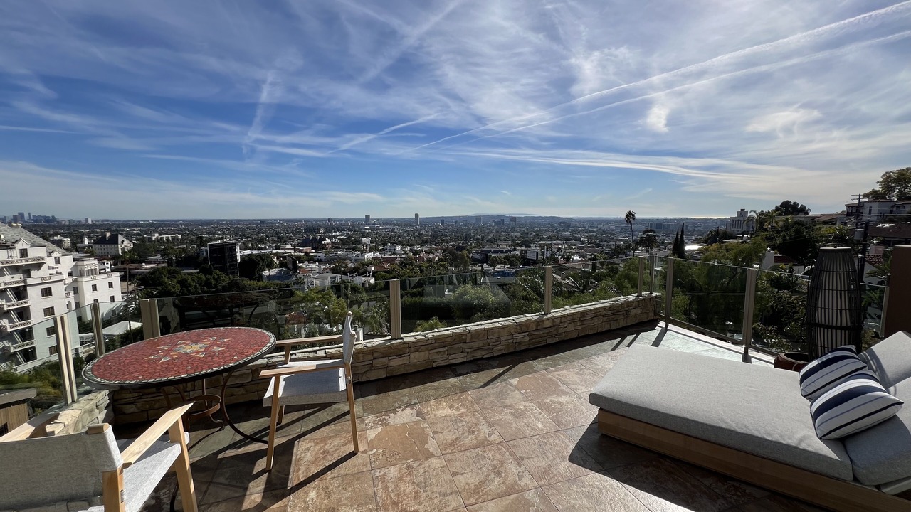Photo of Outdoor in Hollywood Hills West