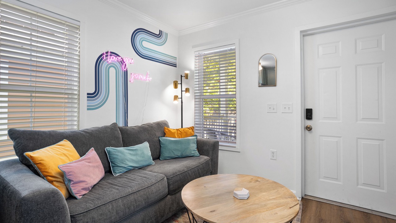Photo of Livingroom in Ocean Springs