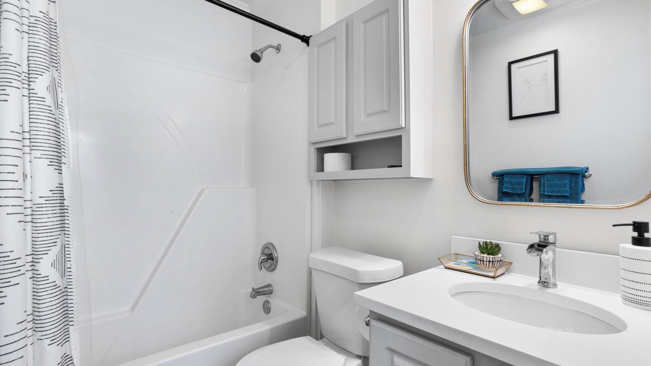 Photo of Bathroom in Ocean Springs