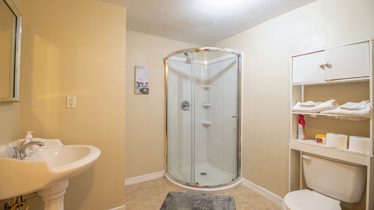 Photo of Bathroom in Pascagoula