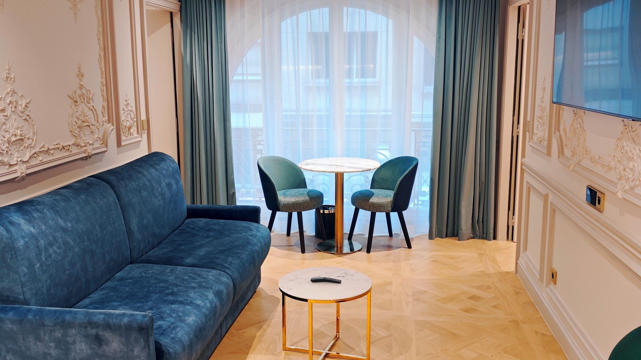 Photo of Livingroom in Chaillot