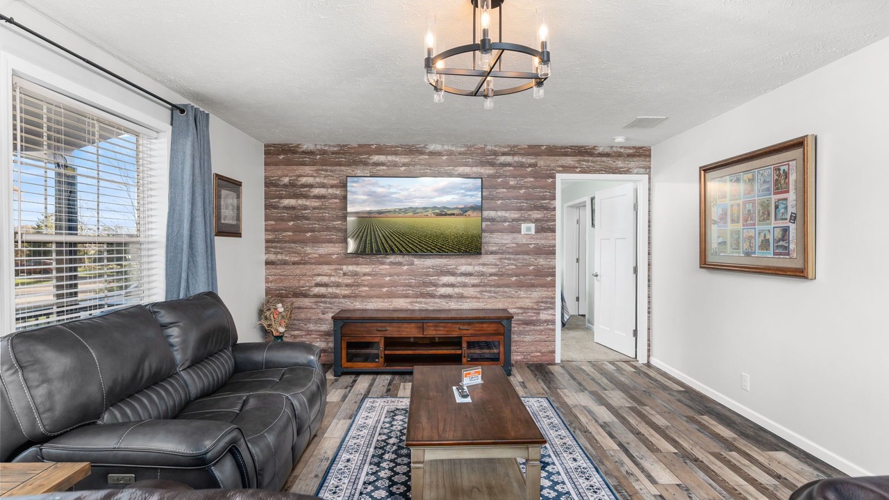 Photo of Livingroom in Spring Brook