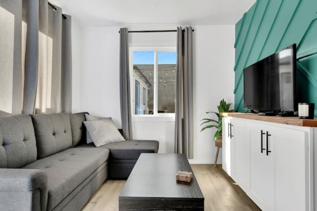 Photo of Livingroom in Hawthorne
