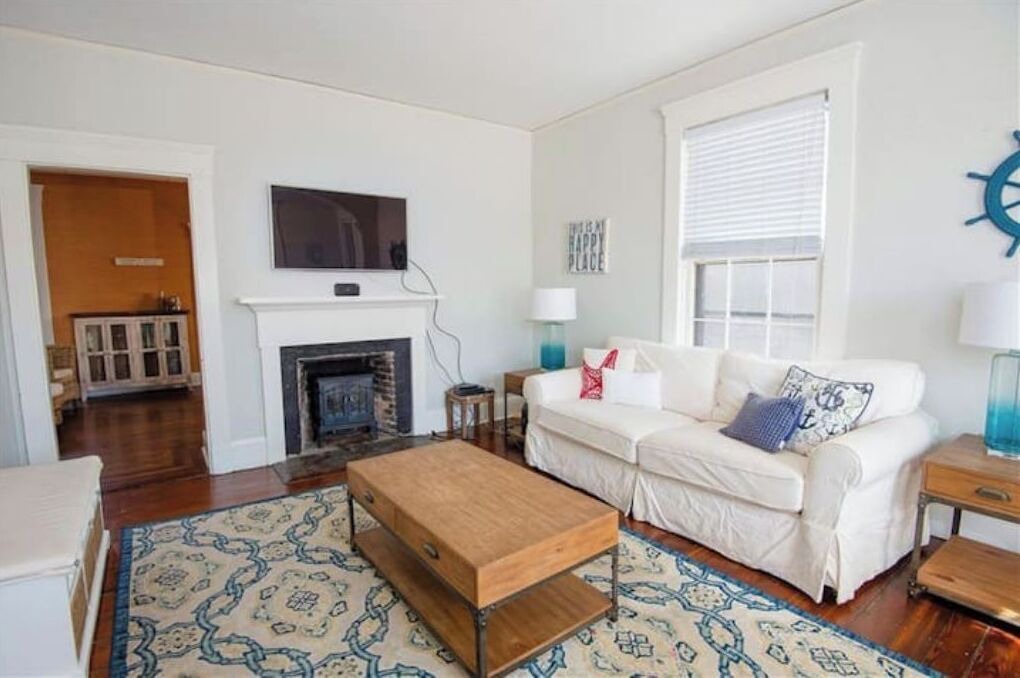 Photo of Livingroom in Newport