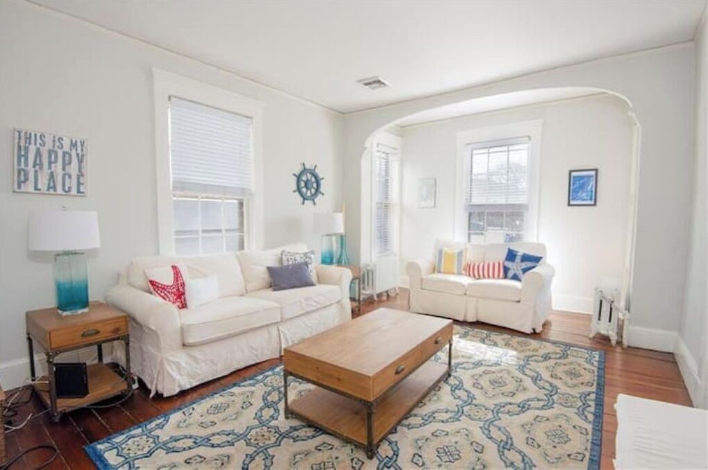 Photo of Livingroom in Newport