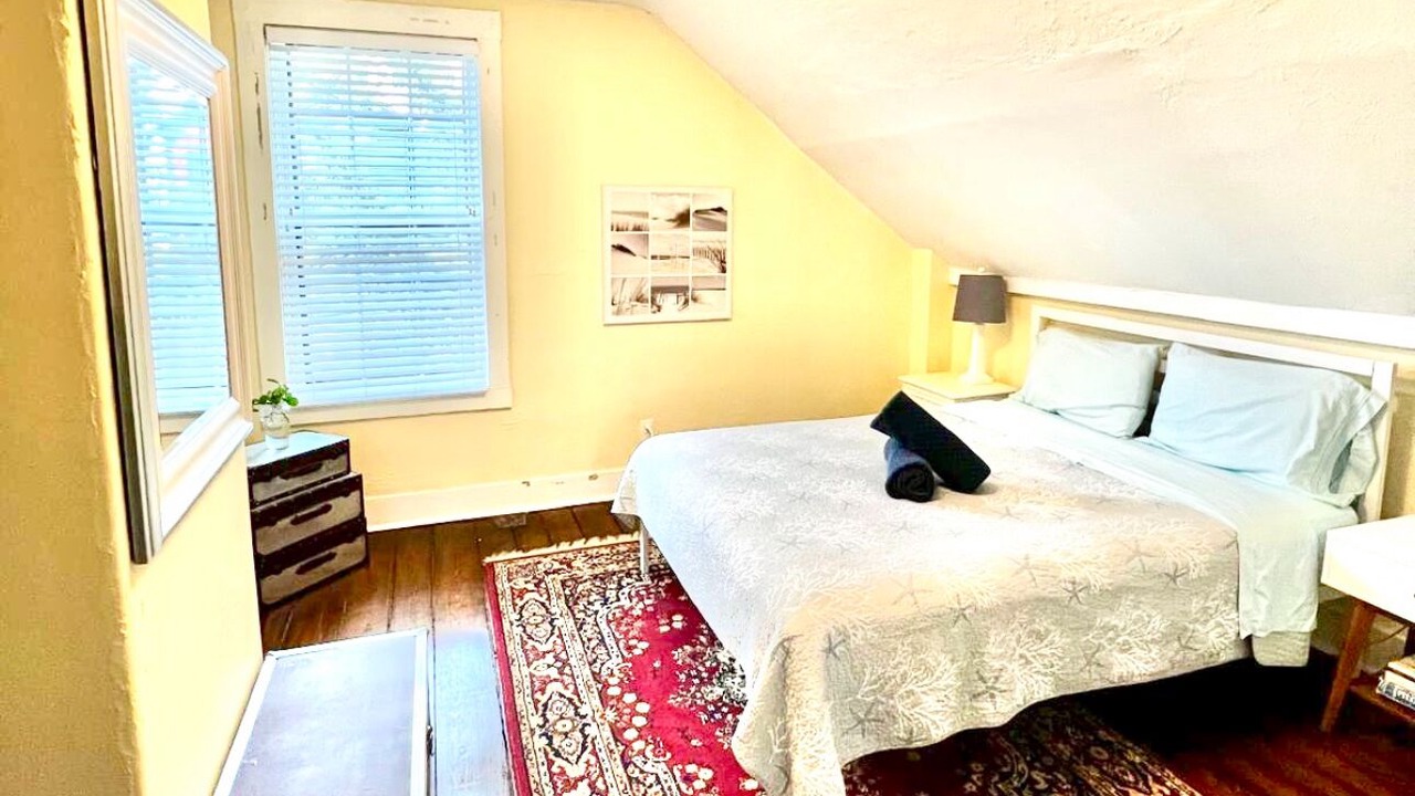 Photo of Bedroom in Newport