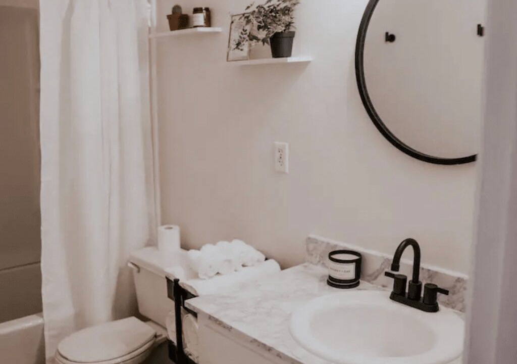 Photo of Bathroom in Ventura