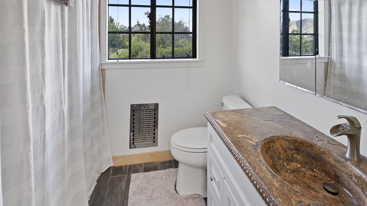 Photo of Bathroom in Camarillo