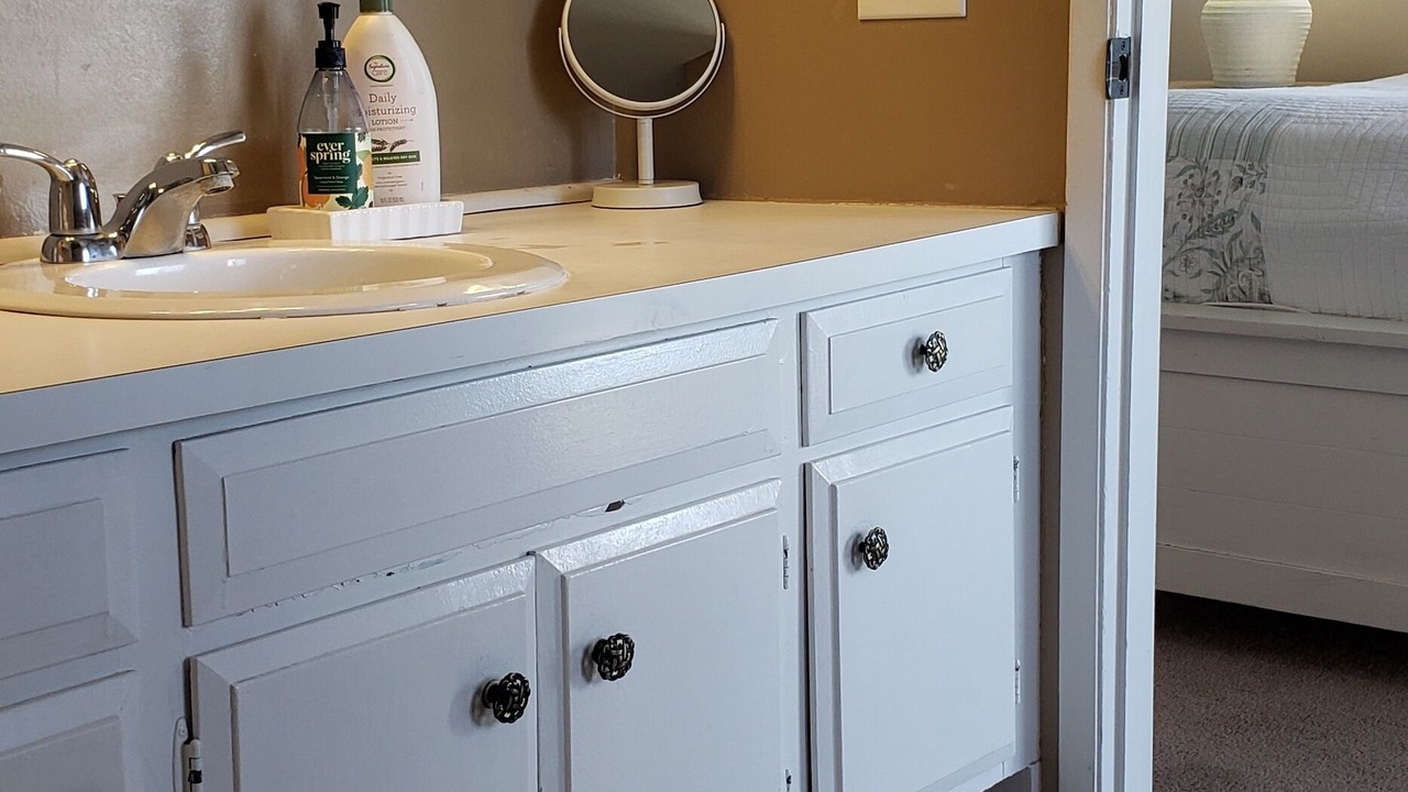 Photo of Bathroom in Pierpont Bay