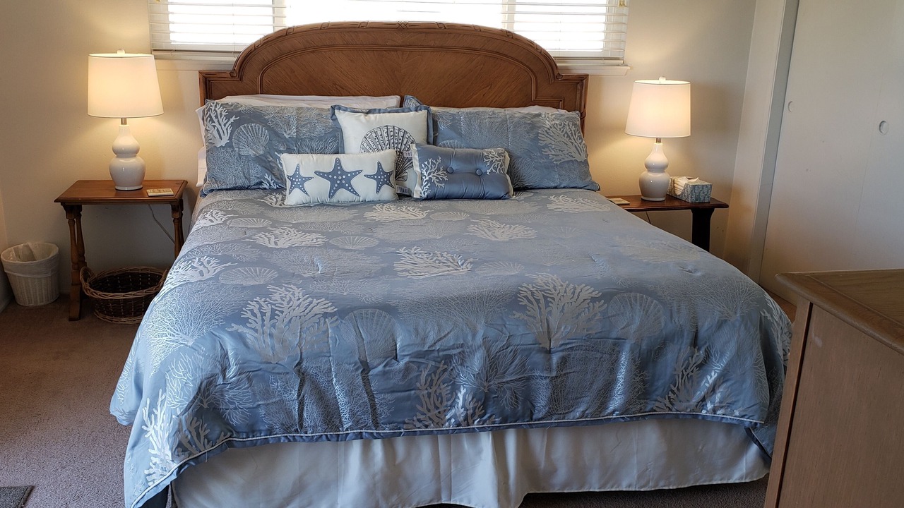 Photo of Bedroom in Pierpont Bay