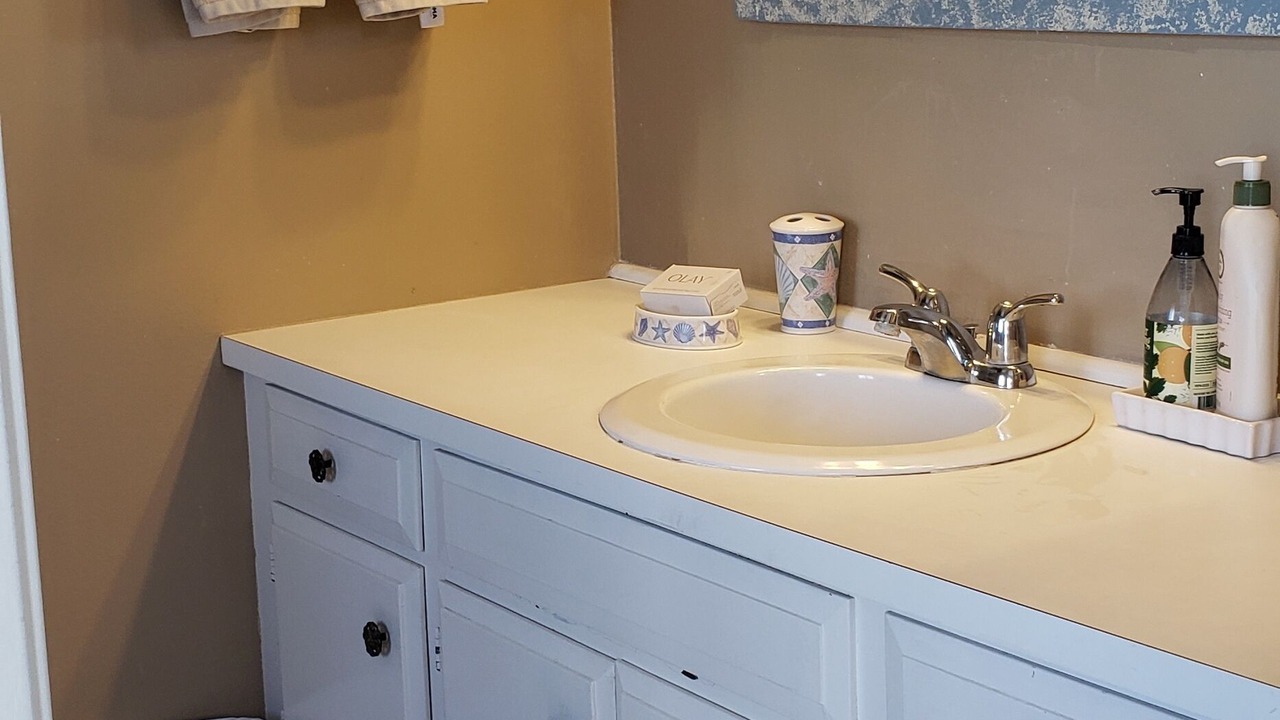 Photo of Bathroom in Pierpont Bay