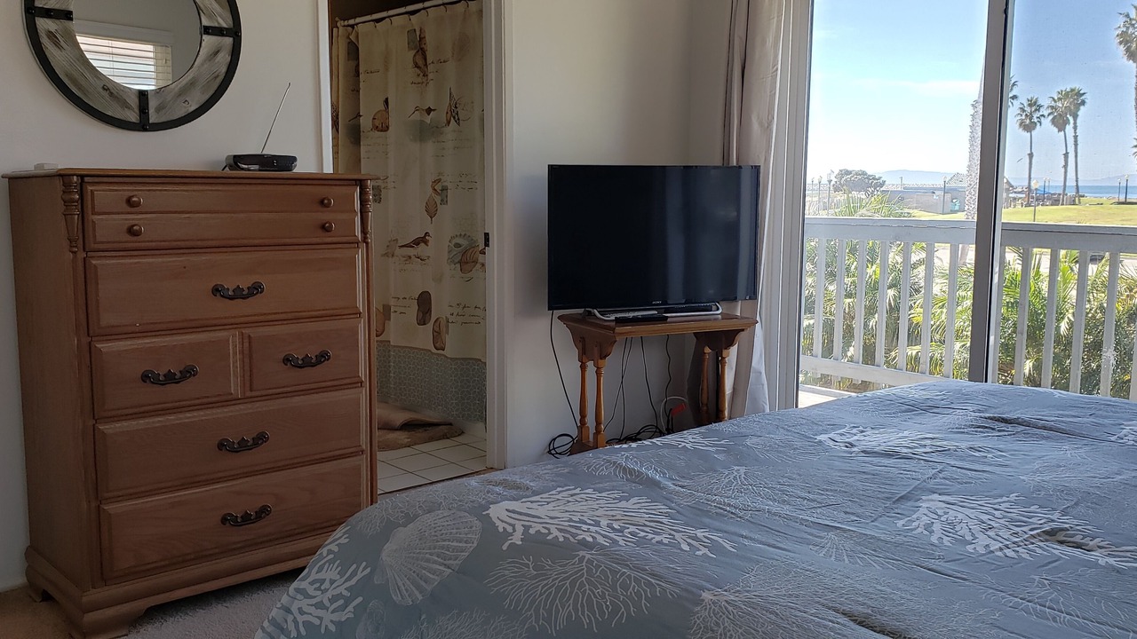 Photo of Bedroom in Pierpont Bay
