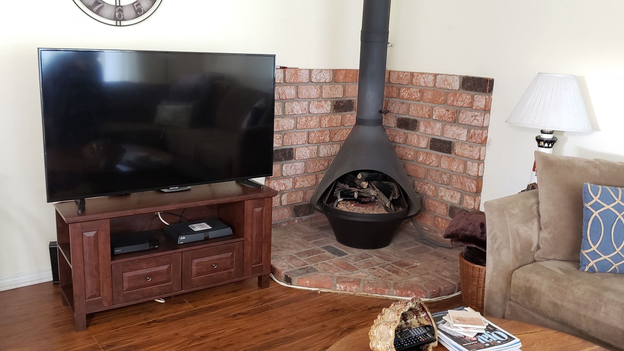 Photo of Livingroom in Pierpont Bay