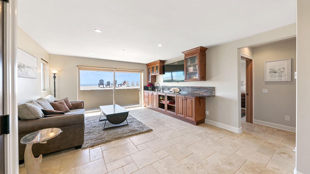 Photo of Livingroom in Hollywood Beach