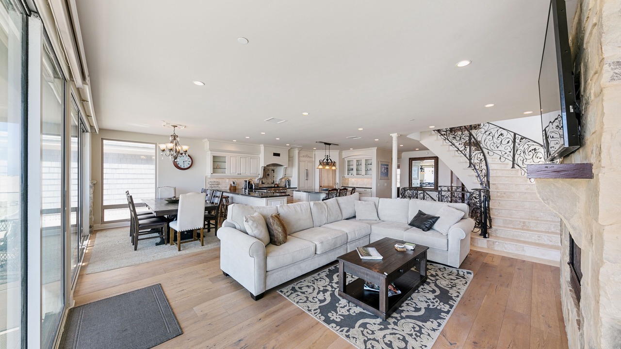 Photo of Livingroom in Hollywood Beach