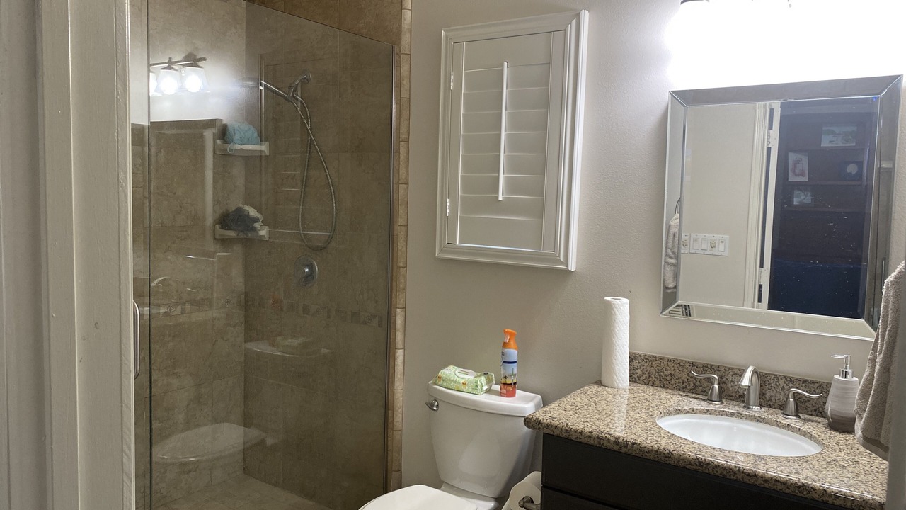 Photo of Bathroom in Castaic
