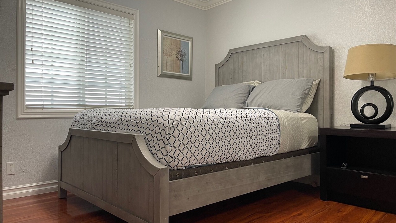 Photo of Bedroom in Sherwood Forest and Thistle Development