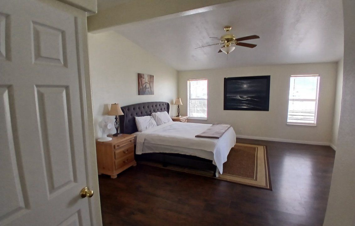 Photo of Bedroom in Olancha