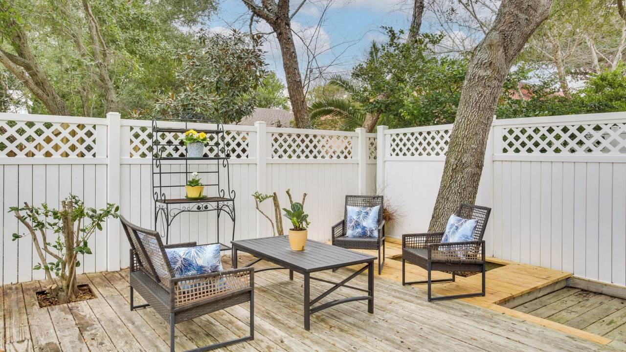Photo of Patio Balcony in Old Town