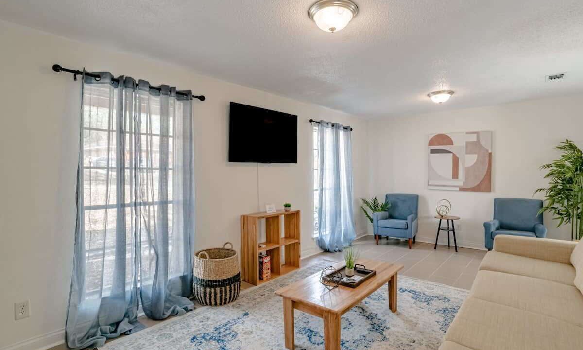 Photo of Livingroom in Mobile