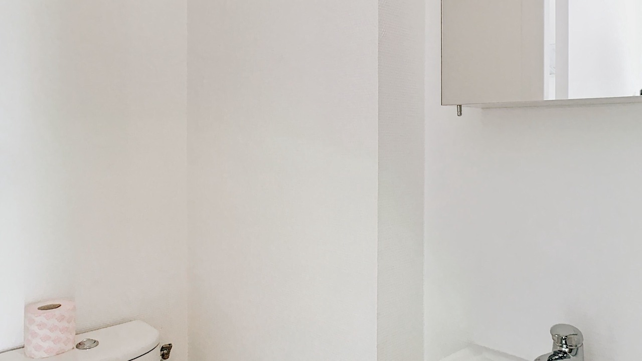 Photo of Bathroom in Saint-Lambert