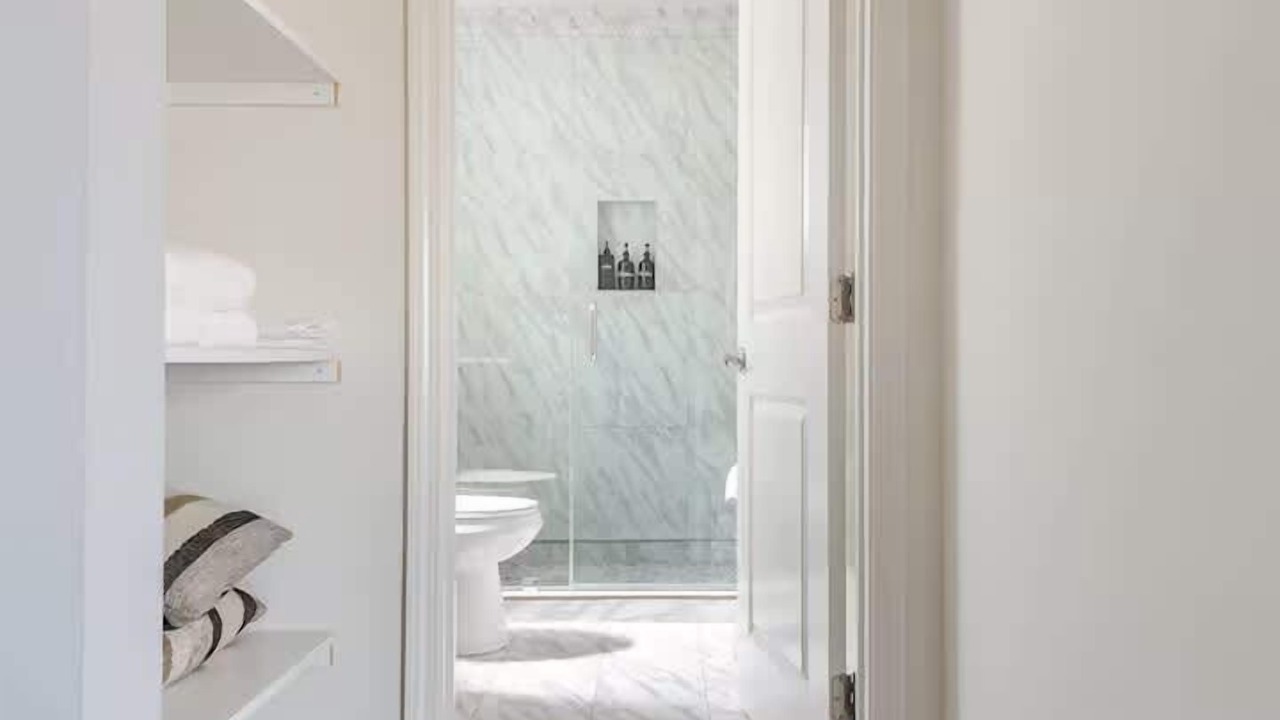 Photo of Bathroom in Lake Balboa