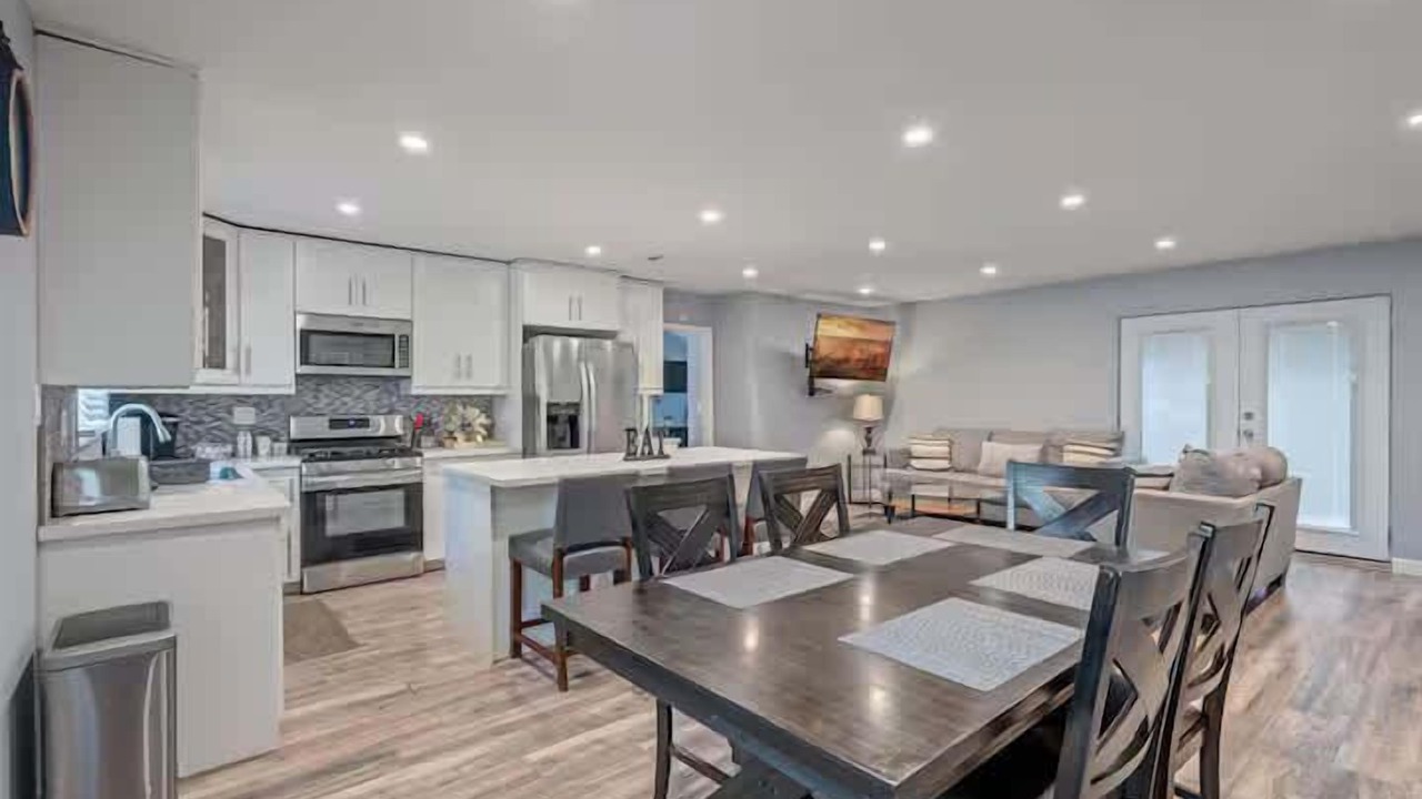 Photo of Kitchen in Lake Balboa