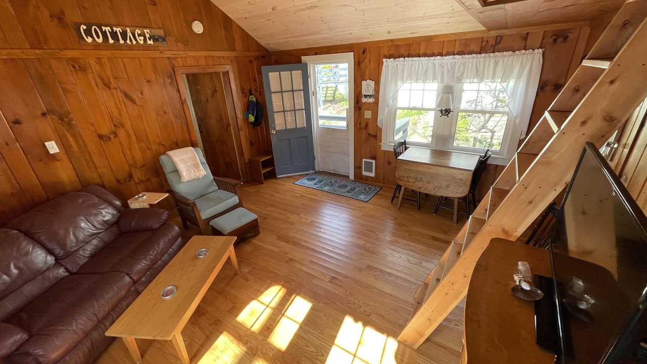 Photo of Livingroom in Dennis Port