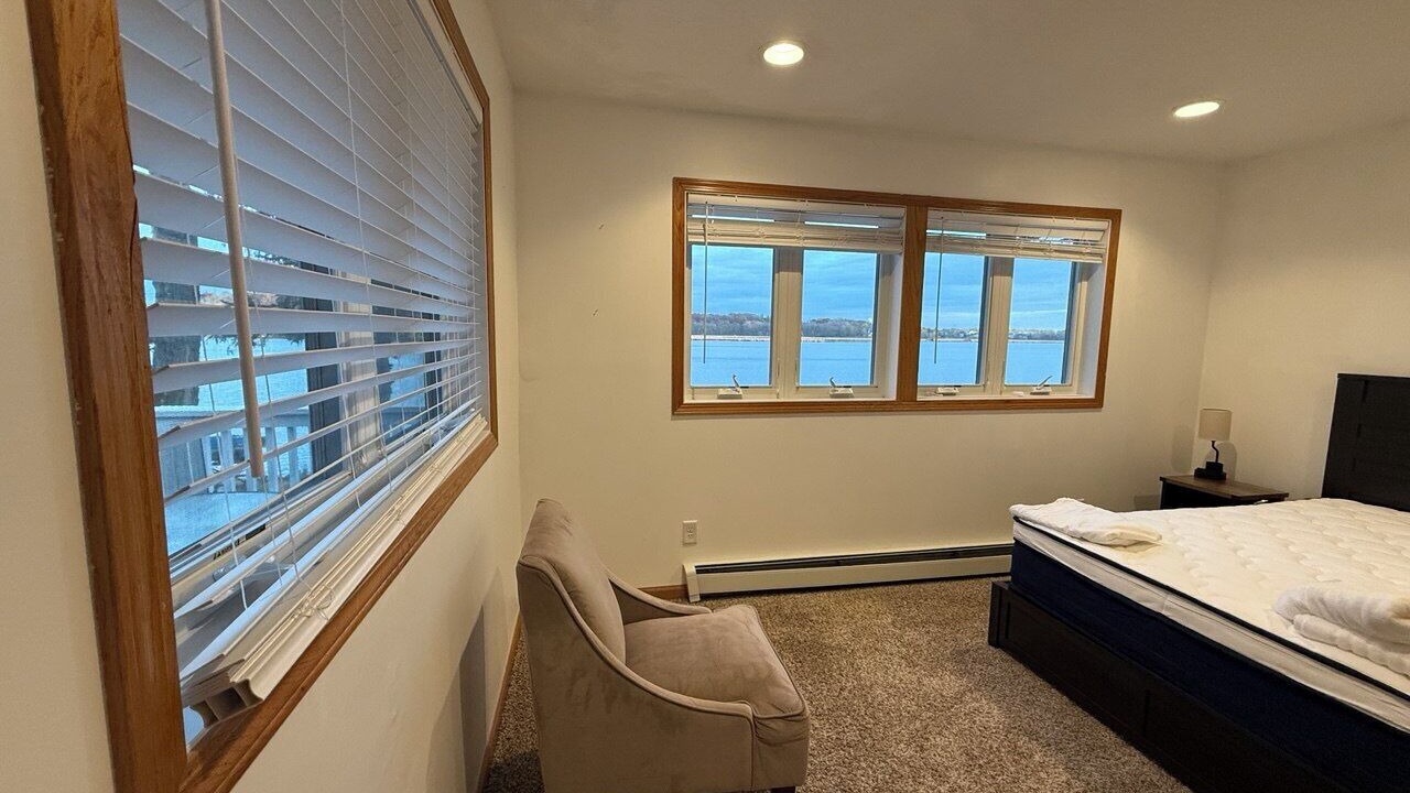Photo of Bedroom in Mound