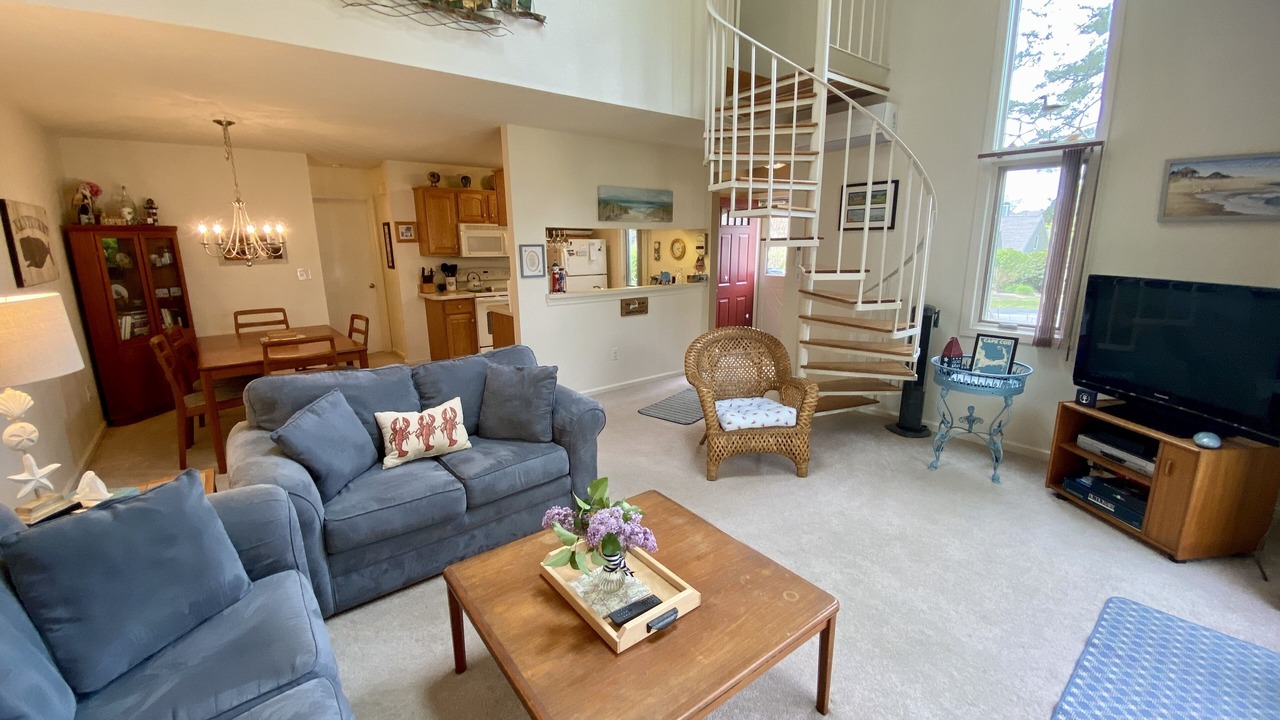 Photo of Livingroom in Brewster
