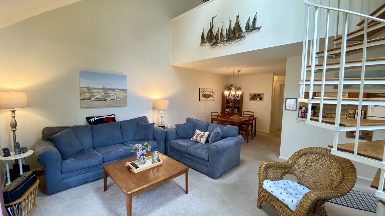 Photo of Livingroom in Brewster