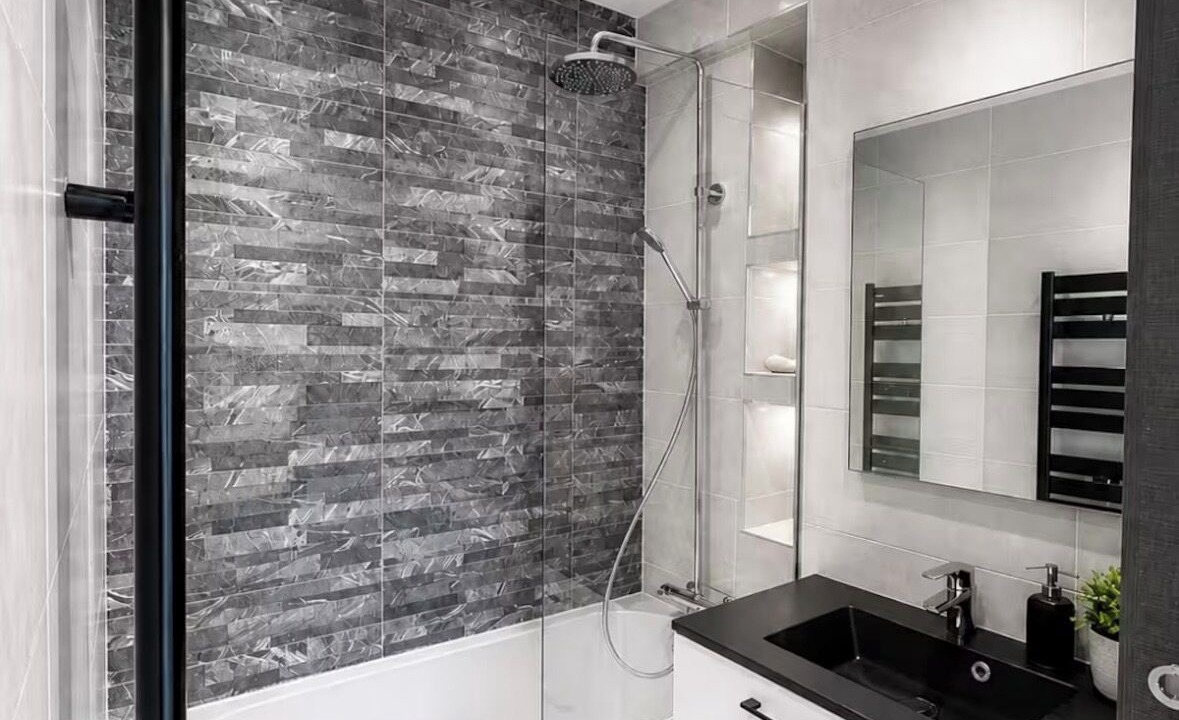 Photo of Bathroom in Notre-Dame-des-Champs