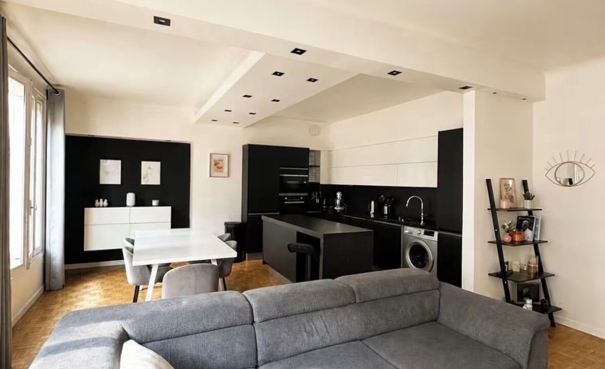 Photo of Livingroom in Notre-Dame-des-Champs