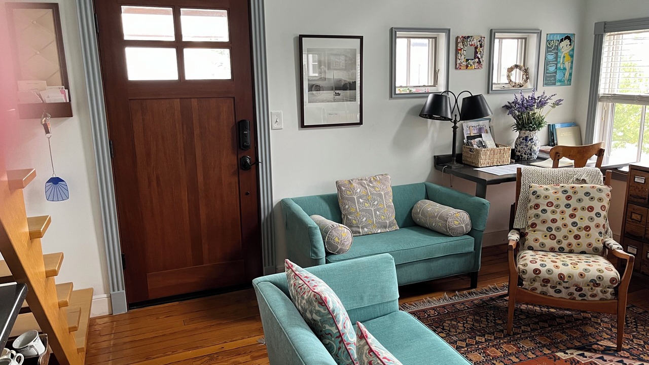 Photo of Livingroom in Chestertown