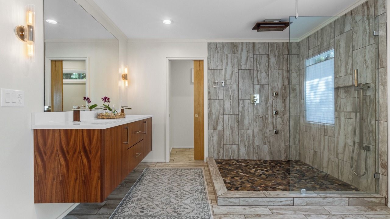 Photo of Bathroom in Biloxi