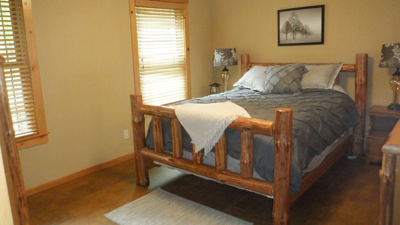 Photo of Bedroom in Breezy Point