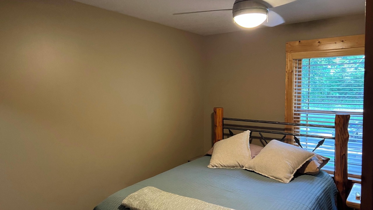 Photo of Bedroom in Breezy Point