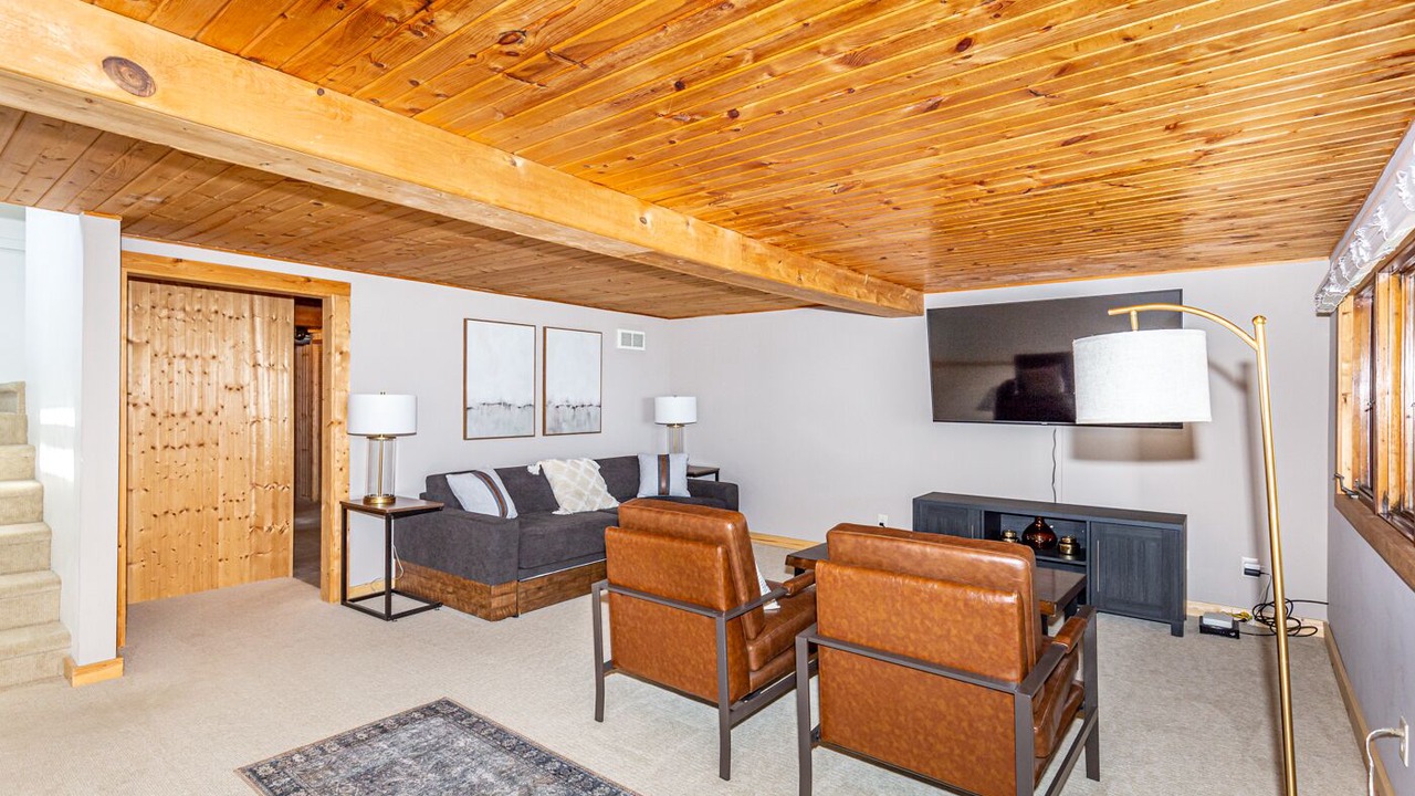 Photo of Livingroom in Detroit Lakes