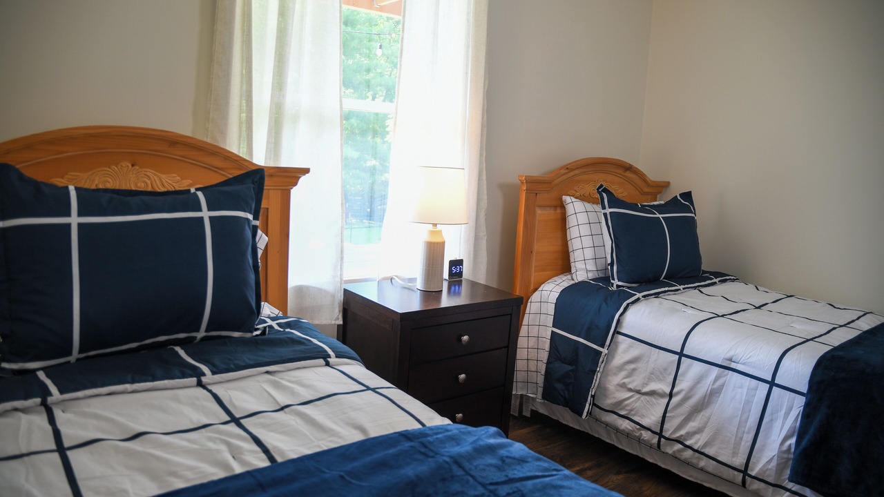 Photo of Bedroom in Round Hill