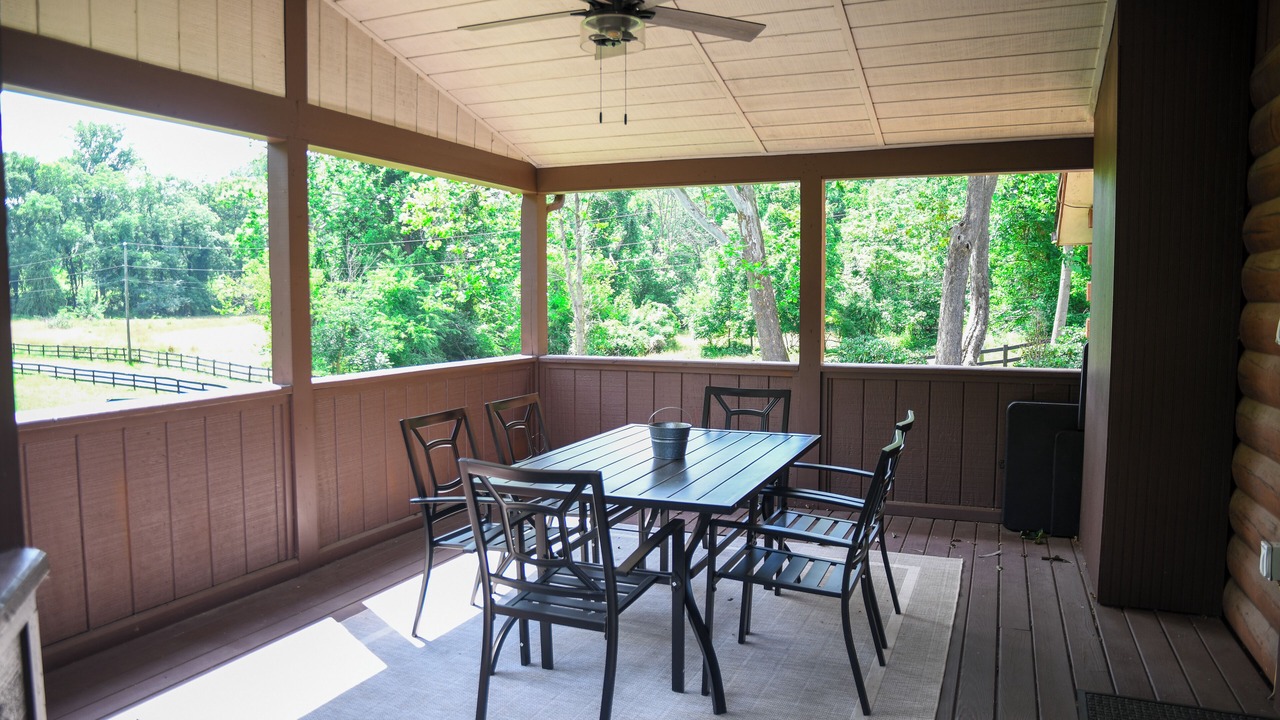 Photo of Outdoor in Round Hill