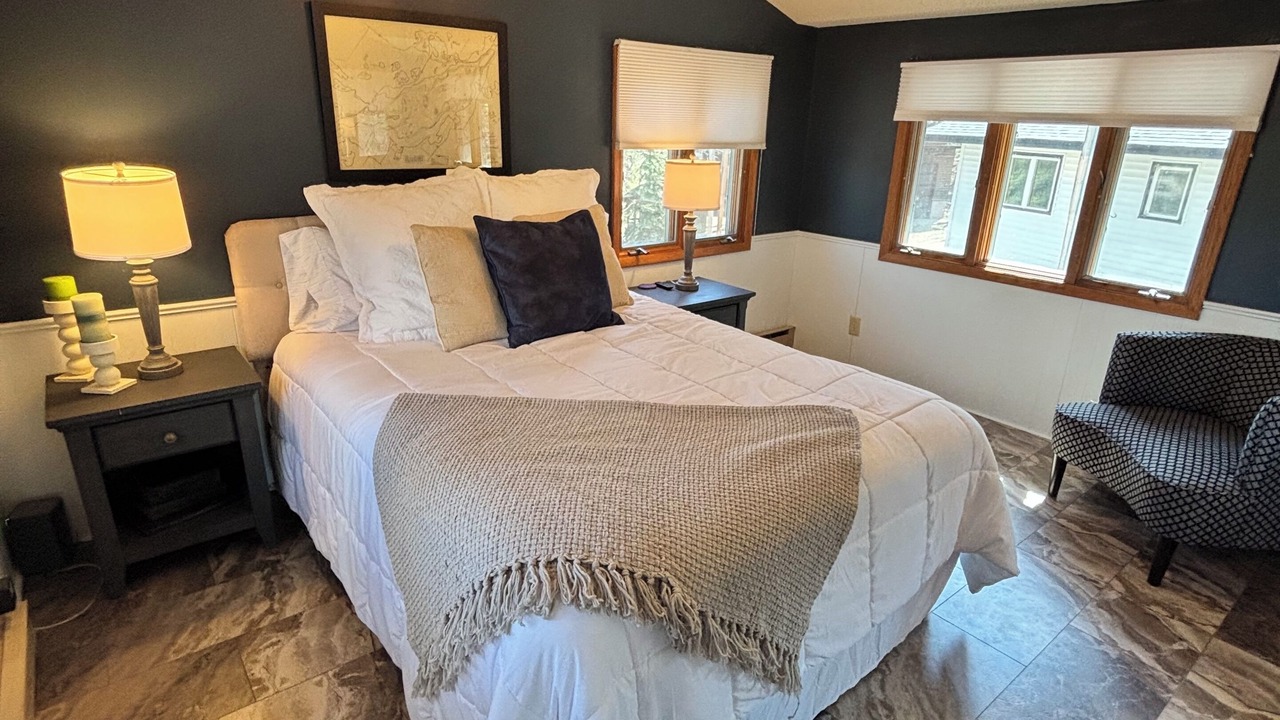 Photo of Bedroom in Crosslake
